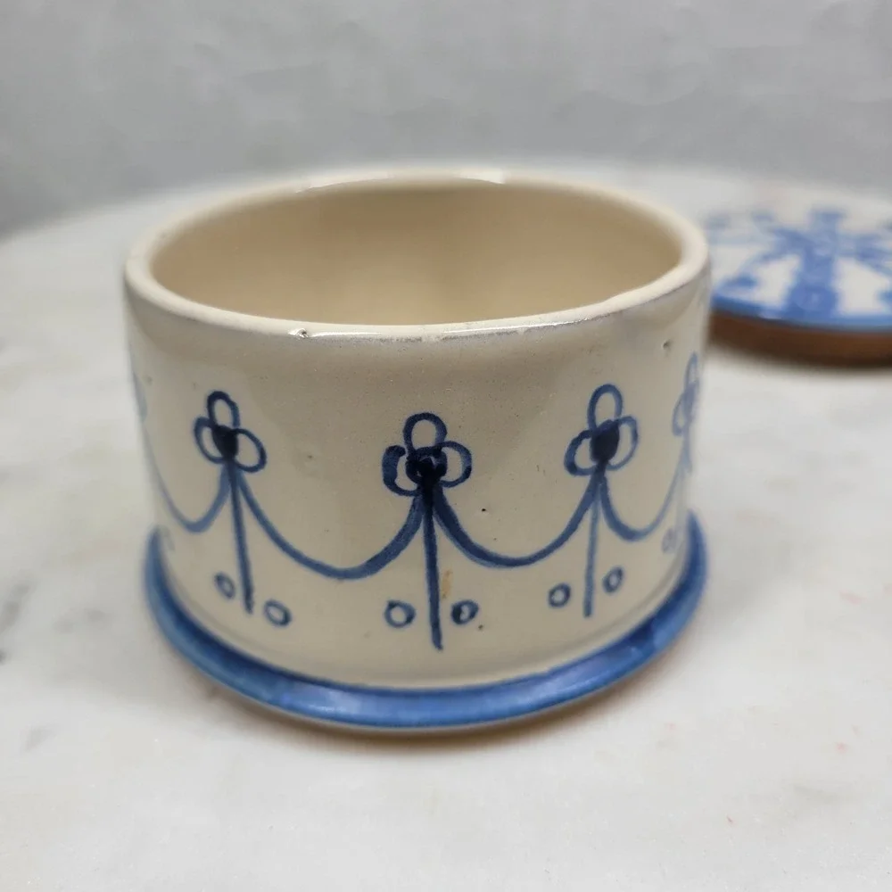 VTG Polish Pottery Ceramic Trinket Box Blue White Hand Vanity Painted Floral Lid